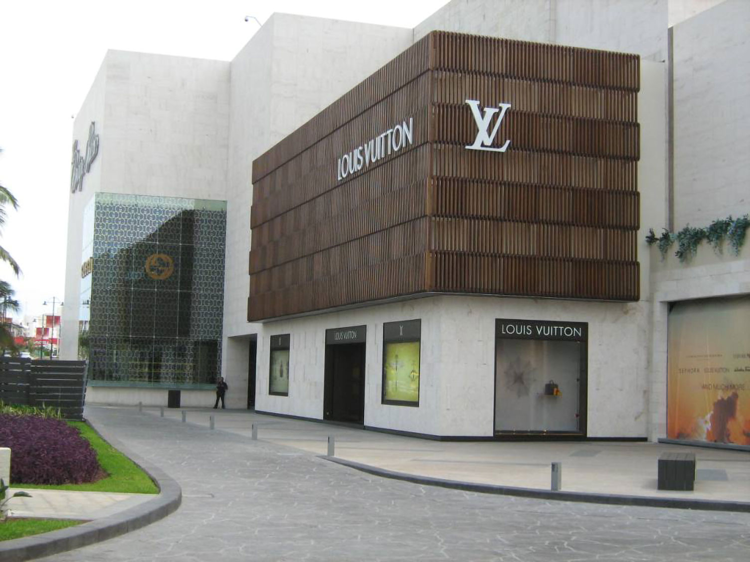 Louis200: Marca Louis Vuitton celebra su bicentenario - El Sol de