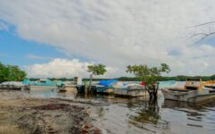 Luchan pescadores contra el mal clima; las lluvias les han provocado una mala racha