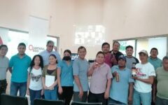 SEDE fortalece vínculo comercial de productores de miel de José María Morelos