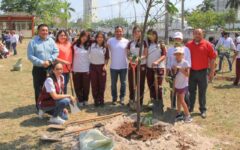 Reforestan área verde la escuela Secundaria Técnica no. 11 “Moisés Sáenz Garza”