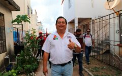 Recorre Rubén Carrillo las colonias y tianguis del Distrito 3 en busca del voto