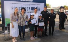 Celebran a los niños y niñas con ser “Policía por un Día”