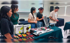 Estudiantes de la Unicaribe imparten talleres de tecnología sustentable